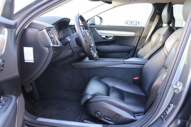 VOLVO V90 2.0 T5 MOMENTUM/LEER/NAVI/STOELVERW./DEALERONDERH./19, Carmix, OSS