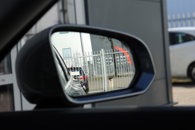 VOLVO V90 2.0 T5 MOMENTUM/LEER/NAVI/STOELVERW./DEALERONDERH./19, Carmix, OSS