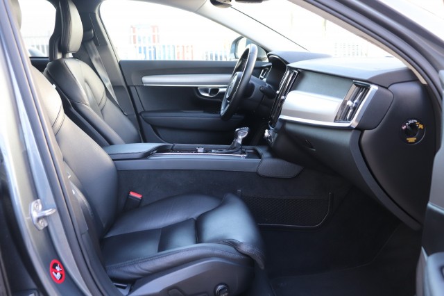 VOLVO V90 2.0 T5 MOMENTUM/LEER/NAVI/STOELVERW./DEALERONDERH./19, Carmix, OSS
