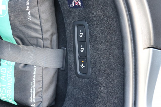 VOLVO V90 2.0 T5 MOMENTUM/LEER/NAVI/STOELVERW./DEALERONDERH./19, Carmix, OSS