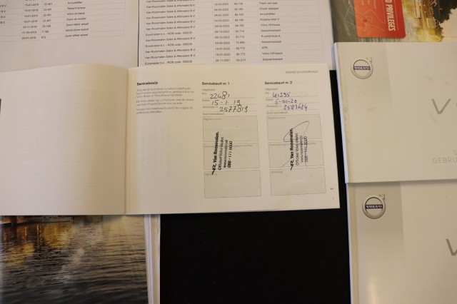 VOLVO V90 2.0 T5 MOMENTUM/LEER/NAVI/STOELVERW./DEALERONDERH./19, Carmix, OSS