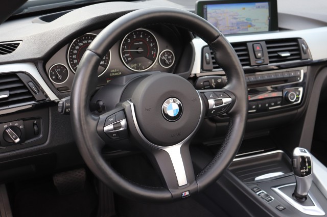 BMW 4-SERIE 435I HIGH EXEC./CAMERA/NEKVERW./HEAD-UP/DEALERONDERH., Carmix, OSS
