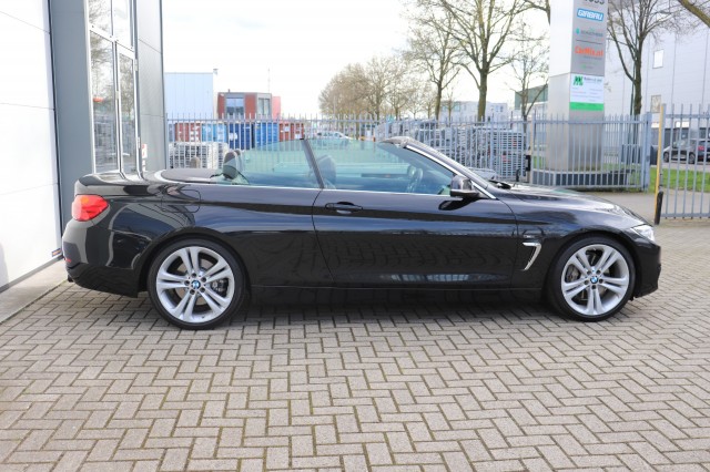 BMW 4-SERIE 435I HIGH EXEC./CAMERA/NEKVERW./HEAD-UP/DEALERONDERH., Carmix, OSS