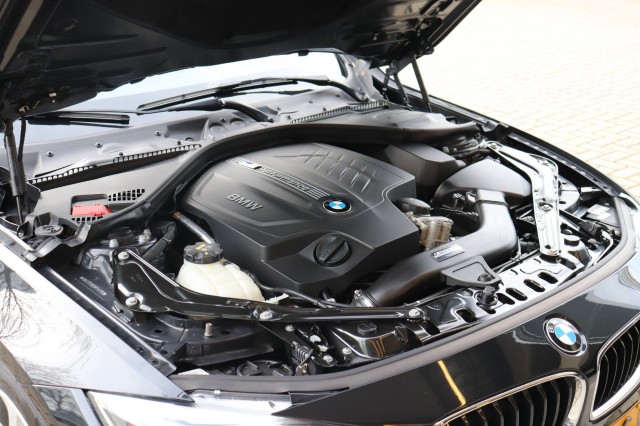 BMW 4-SERIE 435I HIGH EXEC./CAMERA/NEKVERW./HEAD-UP/DEALERONDERH., Carmix, OSS