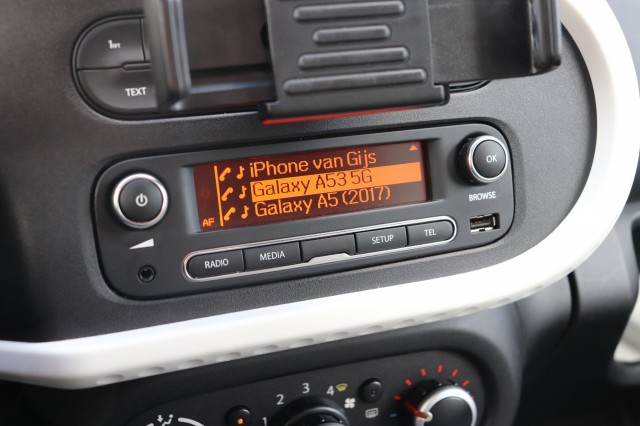 RENAULT TWINGO 1.0 SCE COLLECTION/AIRCO/CRUISEC./ELEKTR.RAMEN/BLUETOOTH, Carmix, OSS