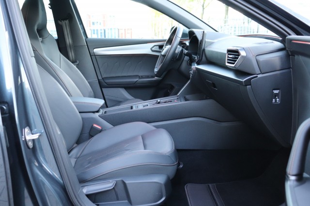 CUPRA LEON 1.4 E-HYB COPPER ED. 245PK/TREKH./LEER/LED/AD.CRUISE/, Carmix, OSS