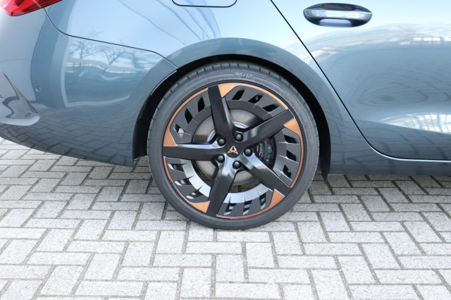 CUPRA LEON 1.4 E-HYB COPPER ED. 245PK/TREKH./LEER/LED/AD.CRUISE/, Carmix, OSS