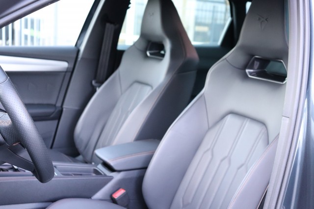 CUPRA LEON 1.4 E-HYB COPPER ED. 245PK/TREKH./LEER/LED/AD.CRUISE/, Carmix, OSS