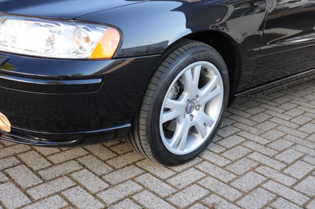 VOLVO S60 2.4 AUT DRIVERS EDITION/1E EIG/ORIG.NL/ORIG.KM'S, Carmix, OSS