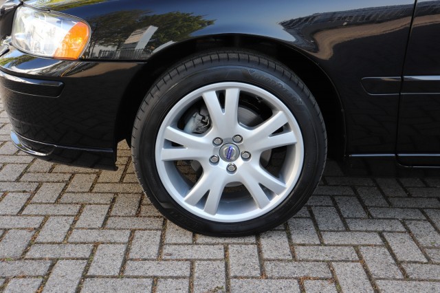 VOLVO S60 2.4 AUT DRIVERS EDITION/1E EIG/ORIG.NL/ORIG.KM'S, Carmix, OSS