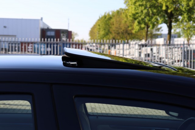 VOLVO S60 2.4 AUT DRIVERS EDITION/1E EIG/ORIG.NL/ORIG.KM'S, Carmix, OSS