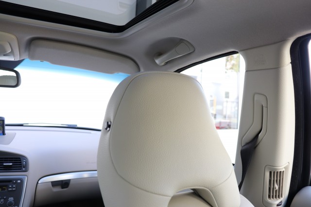 VOLVO S60 2.4 AUT DRIVERS EDITION/1E EIG/ORIG.NL/ORIG.KM'S, Carmix, OSS