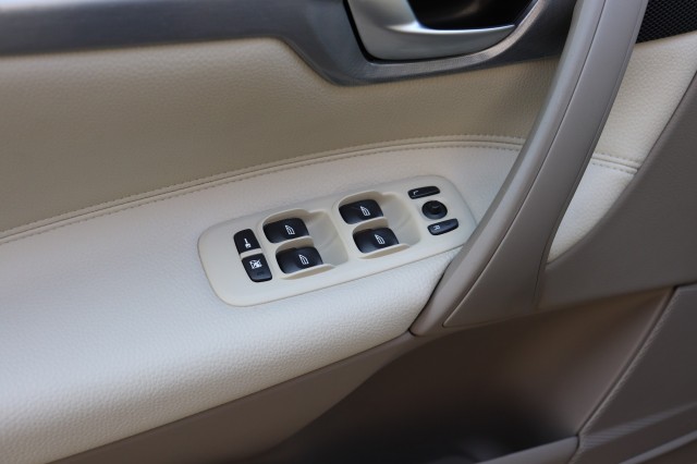 VOLVO S60 2.4 AUT DRIVERS EDITION/1E EIG/ORIG.NL/ORIG.KM'S, Carmix, OSS