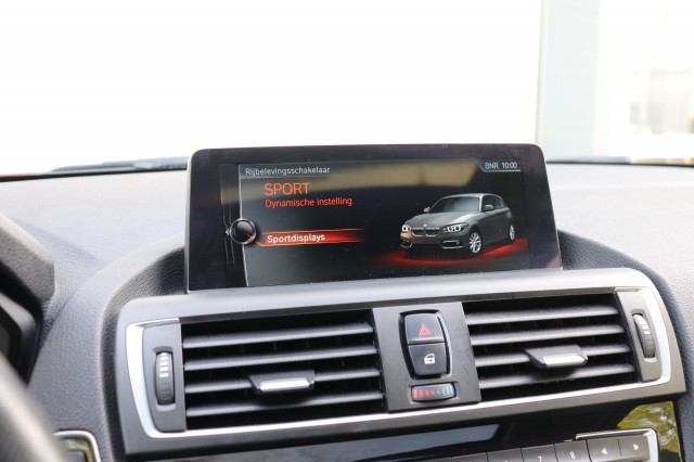 BMW 1-SERIE 118I CENT HIGH EXE/SPORT/ORIG.NL/DEALERONDERH., Carmix, OSS