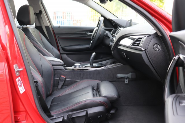 BMW 1-SERIE 118I CENT HIGH EXE/SPORT/ORIG.NL/DEALERONDERH., Carmix, OSS