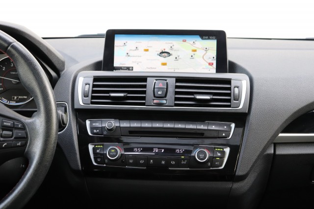 BMW 1-SERIE 118I CENT HIGH EXE/SPORT/ORIG.NL/DEALERONDERH., Carmix, OSS