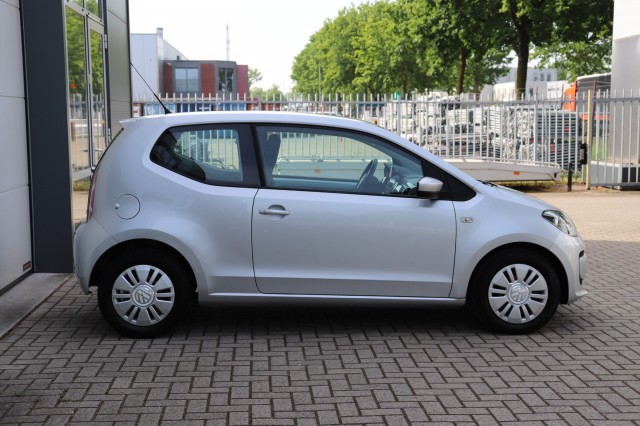 VOLKSWAGEN UP 1.0 MOVE UP! BLUEM./NAVI/AIRCO/EL.RAMEN, Carmix, OSS