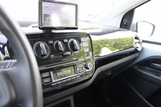 VOLKSWAGEN UP 1.0 MOVE UP! BLUEM./NAVI/AIRCO/EL.RAMEN, Carmix, OSS