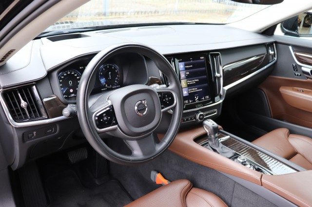 VOLVO V90 2.0 T5 INSCRIPTION AUT/360/MASSAGE/AUTOPILOT/PAN.DAK/STOELVENTIL, Carmix, OSS