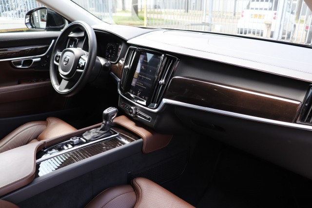 VOLVO V90 2.0 T5 INSCRIPTION AUT/360/MASSAGE/AUTOPILOT/PAN.DAK/STOELVENTIL, Carmix, OSS