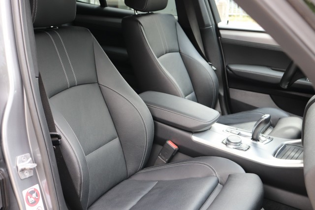 BMW X3 SDRIVE 20I  HIGH EXEC M-SPORT AUT/ORIG.NL, Carmix, OSS