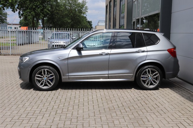BMW X3 SDRIVE 20I  HIGH EXEC M-SPORT AUT/ORIG.NL, Carmix, OSS