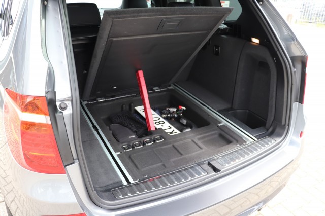 BMW X3 SDRIVE 20I  HIGH EXEC M-SPORT AUT/ORIG.NL, Carmix, OSS