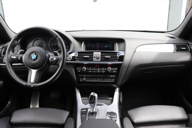 BMW X3 SDRIVE 20I  HIGH EXEC M-SPORT AUT/ORIG.NL, Carmix, OSS