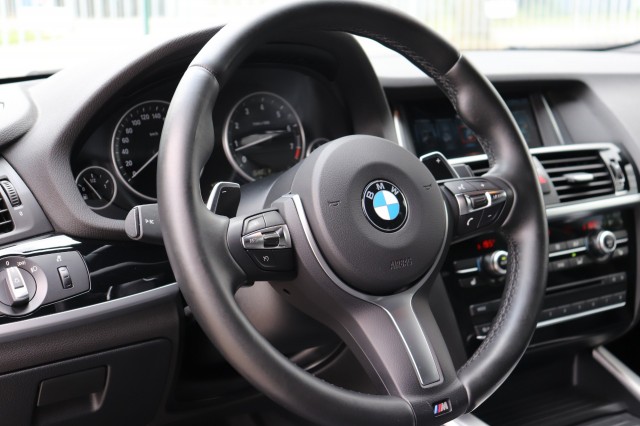 BMW X3 SDRIVE 20I  HIGH EXEC M-SPORT AUT/ORIG.NL, Carmix, OSS