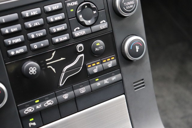 VOLVO V70 2.0 LIMITED EDITION/orig.nl/dealeronderhouden/high.perf.audio, Carmix, OSS