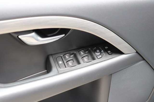 VOLVO V70 2.0 LIMITED EDITION/orig.nl/dealeronderhouden/high.perf.audio, Carmix, OSS