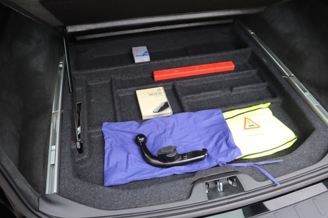 VOLVO V70 2.0 LIMITED EDITION/orig.nl/dealeronderhouden/high.perf.audio, Carmix, OSS