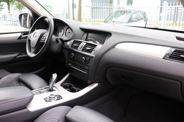 BMW X3 XDRIVE28I (245pk) HIGH EXEC./PAN.DAK/SPORTSTOELEN/LEER/19, Carmix, OSS