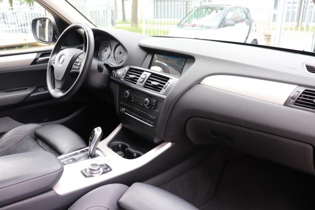 BMW X3 XDRIVE28I (245pk) HIGH EXEC./PAN.DAK/SPORTSTOELEN/LEER/19, Carmix, OSS