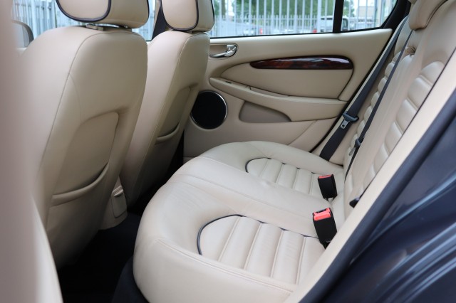 JAGUAR X-TYPE 2.2 D EXECUTIVE AUT/LEER/DAK/GEDOCUMENTEERD/92DKM!, Carmix, OSS