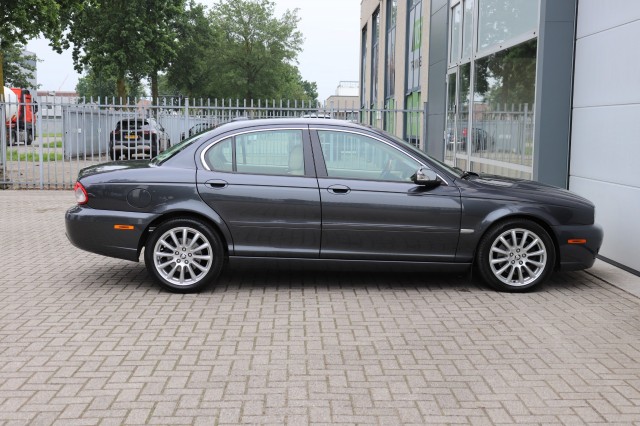 JAGUAR X-TYPE 2.2 D EXECUTIVE AUT/LEER/DAK/GEDOCUMENTEERD/92DKM!, Carmix, OSS
