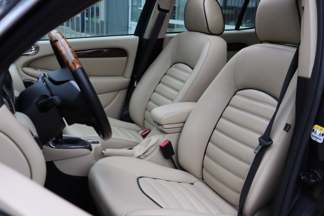 JAGUAR X-TYPE 2.2 D EXECUTIVE AUT/LEER/DAK/GEDOCUMENTEERD/92DKM!, Carmix, OSS