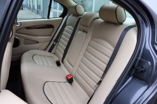 JAGUAR X-TYPE 2.2 D EXECUTIVE AUT/LEER/DAK/GEDOCUMENTEERD/92DKM!, Carmix, OSS