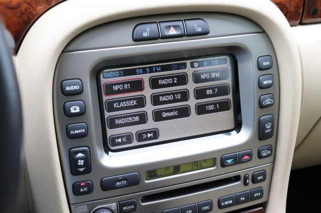 JAGUAR X-TYPE 2.2 D EXECUTIVE AUT/LEER/DAK/GEDOCUMENTEERD/92DKM!, Carmix, OSS