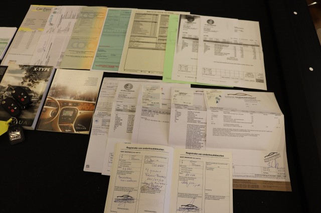 JAGUAR X-TYPE 2.2 D EXECUTIVE AUT/LEER/DAK/GEDOCUMENTEERD/92DKM!, Carmix, OSS