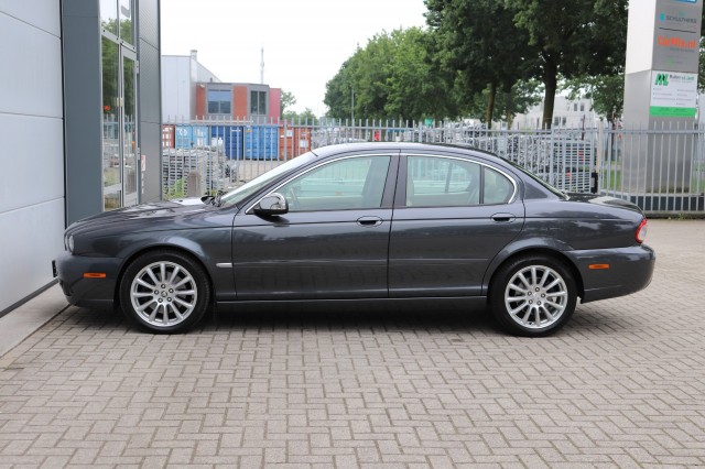 JAGUAR X-TYPE 2.2 D EXECUTIVE AUT/LEER/DAK/GEDOCUMENTEERD/92DKM!, Carmix, OSS