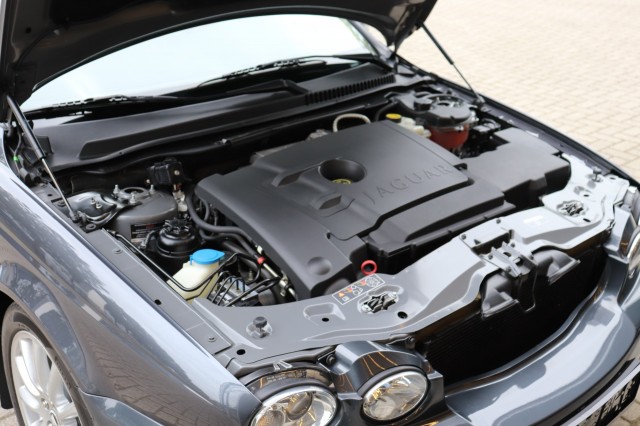 JAGUAR X-TYPE 2.2 D EXECUTIVE AUT/LEER/DAK/GEDOCUMENTEERD/92DKM!, Carmix, OSS