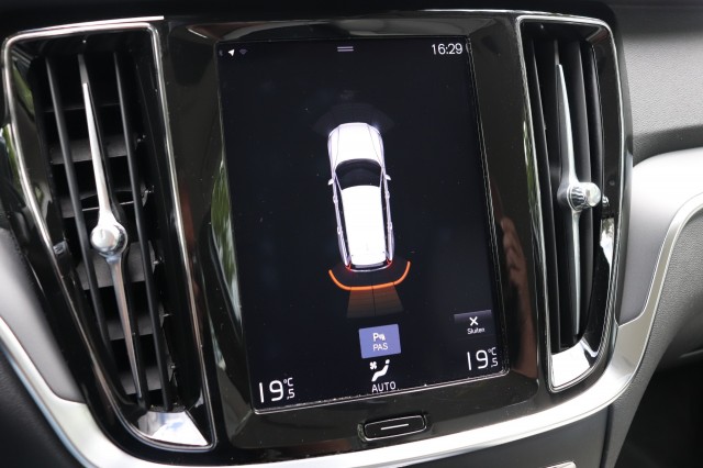 VOLVO V60 2.0 T4 AUT/LEER/SPORTSTOELEN/AppleCarPlay/Orig.NL/DEALERONDERH./, Carmix, OSS