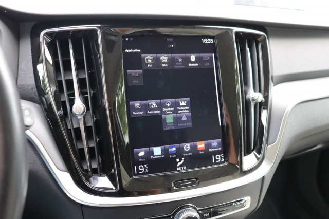 VOLVO V60 2.0 T4 AUT/LEER/SPORTSTOELEN/AppleCarPlay/Orig.NL/DEALERONDERH./, Carmix, OSS