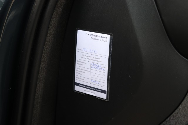 VOLVO V60 2.0 T4 AUT/LEER/SPORTSTOELEN/AppleCarPlay/Orig.NL/DEALERONDERH./, Carmix, OSS