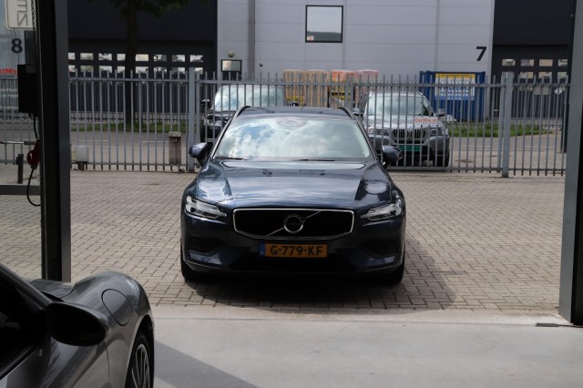 VOLVO V60 2.0 T4 AUT/LEER/SPORTSTOELEN/AppleCarPlay/Orig.NL/DEALERONDERH./, Carmix, OSS