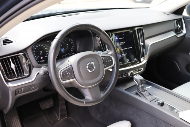 VOLVO V60 2.0 T4 AUT/LEER/SPORTSTOELEN/AppleCarPlay/Orig.NL/DEALERONDERH./, Carmix, OSS