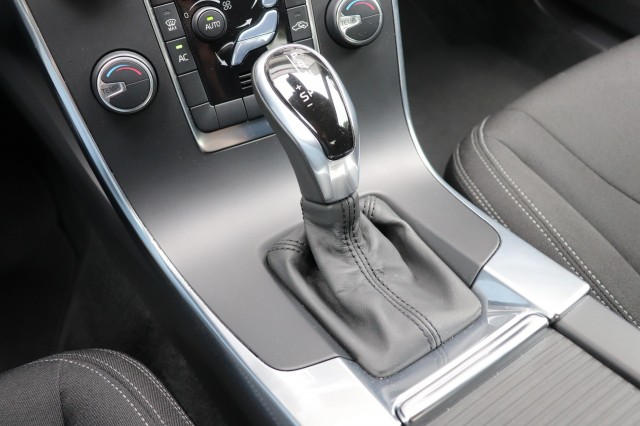 VOLVO S60 1.6 T3 AUTOMAAT/ORIG.NL/DEALERONDERH., Carmix, OSS