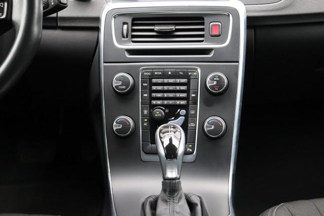 VOLVO S60 1.6 T3 AUTOMAAT/ORIG.NL/DEALERONDERH., Carmix, OSS