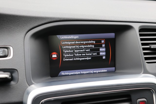 VOLVO S60 1.6 T3 AUTOMAAT/ORIG.NL/DEALERONDERH., Carmix, OSS